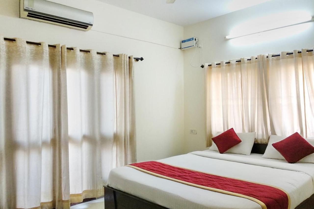 Super Oyo Capital O Premium Hotel Victoria Heights Near Sri Someshwara Swami Temple Bangalore Exterior photo
